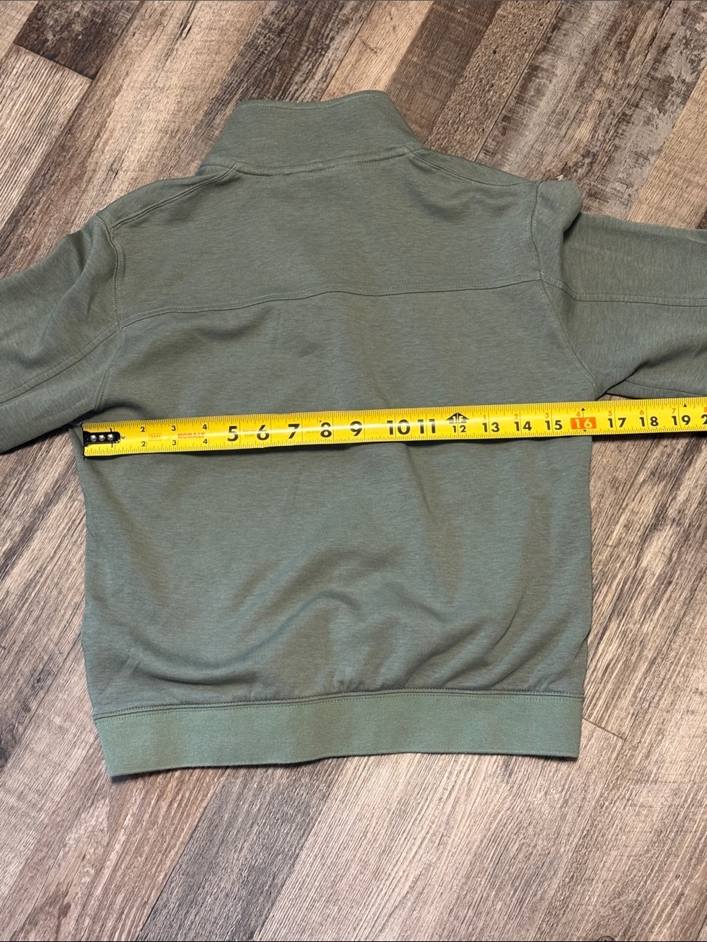 Psycho Bunny Desert 1/4 Mock Zip Pullover Kid’s Size 10/12 - Picture 4 of 5
